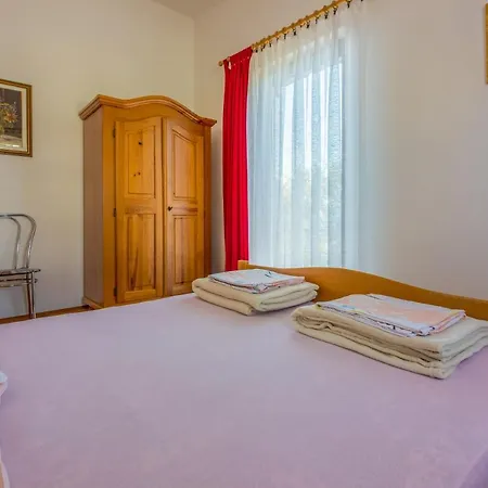 Vlasta Apartment